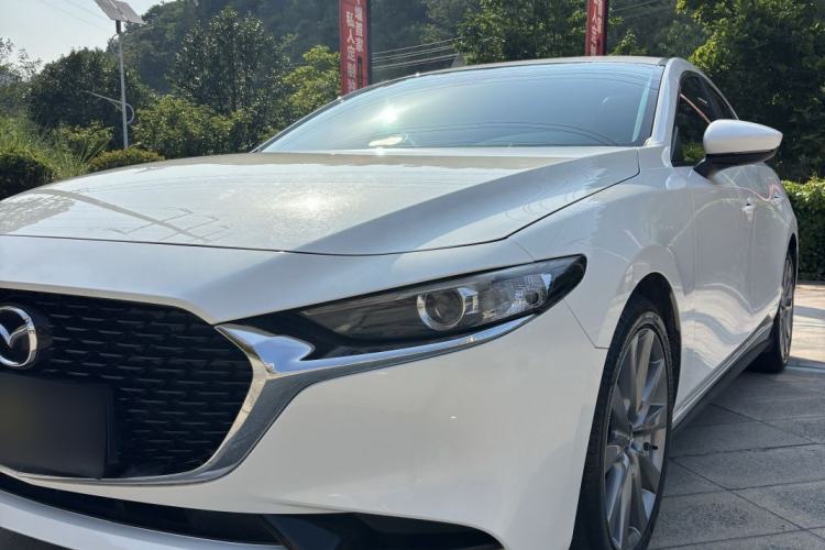 Used Mazda 3 Axela 2021 2.0L Automatic ZhiXuan Edition Exterior 9