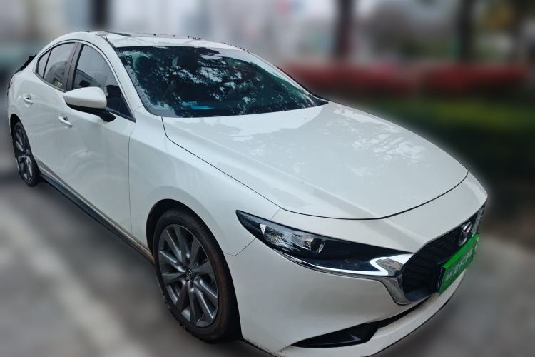 Used Mazda 3 Axela 2021 2.0L Automatic Zhiya Edition Front Right 45 Deg