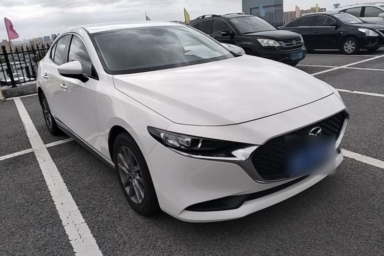 Used Mazda 3 Axela 2021 1.5L Automatic ZhiMei Edition Front Right 45 Deg