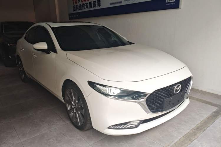 Used Mazda 3 Axela 2021 2.0L Automatic Zhiyao Edition Front Right 45 Deg