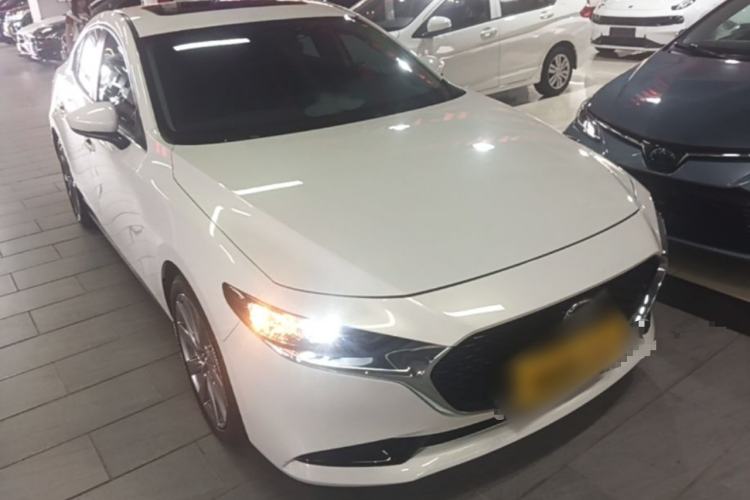 Used Mazda 3 Axela 2021 2.0L Automatic ZhiXuan Edition Front Right 45 Deg