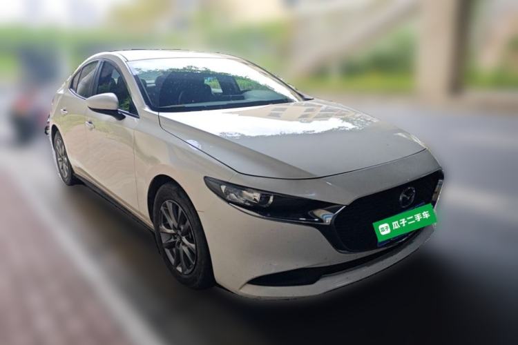 Used Mazda 3 Axela 2021 1.5L Automatic ZhiMei Edition Front Right 45 Deg