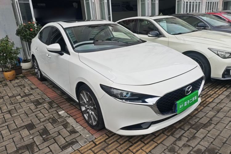 Used Mazda 3 Axela 2021 2.0L Automatic Zhiya Edition Front Right 45 Deg