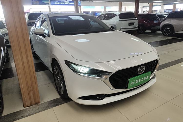 Used Mazda 3 Axela 2021 2.0L Automatic Zhi Rui Edition Front Right 45 Deg