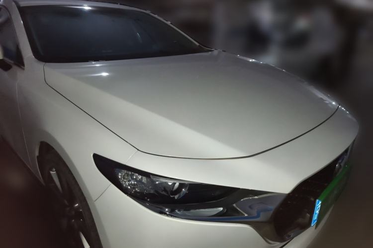 Used Mazda 3 Axela 2021 2.0L Automatic Zhiya Edition Front Right 45 Deg