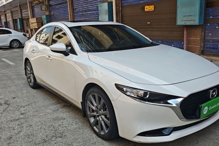 Used Mazda 3 Axela 2021 2.0L Automatic ZhiXuan Edition Front Right 45 Deg