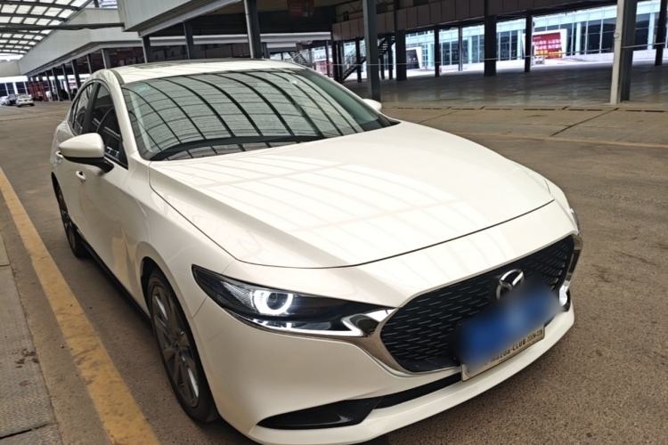 Used Mazda 3 Axela 2021 2.0L Automatic Zhiya Edition Front Right 45 Deg