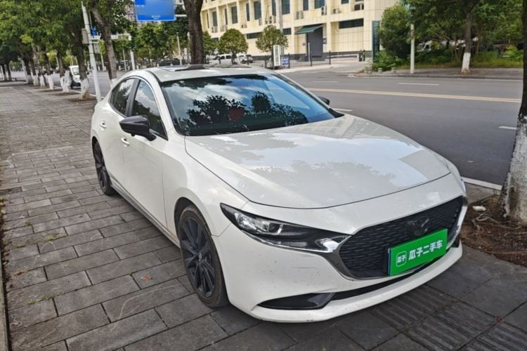 Used Mazda 3 Axela 2021 2.0L Automatic ZhiXuan Edition Front Right 45 Deg