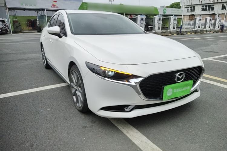 Used Mazda 3 Axela 2021 2.0L Automatic ZhiXuan Edition Front Right 45 Deg