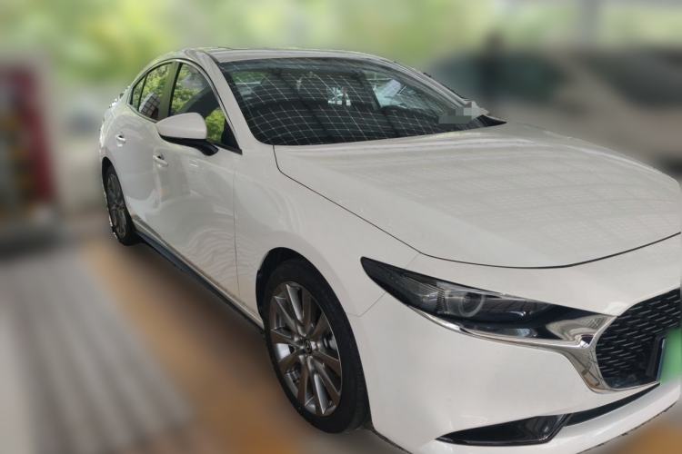 Used Mazda 3 Axela 2021 2.0L Automatic Zhiya Edition Front Right 45 Deg