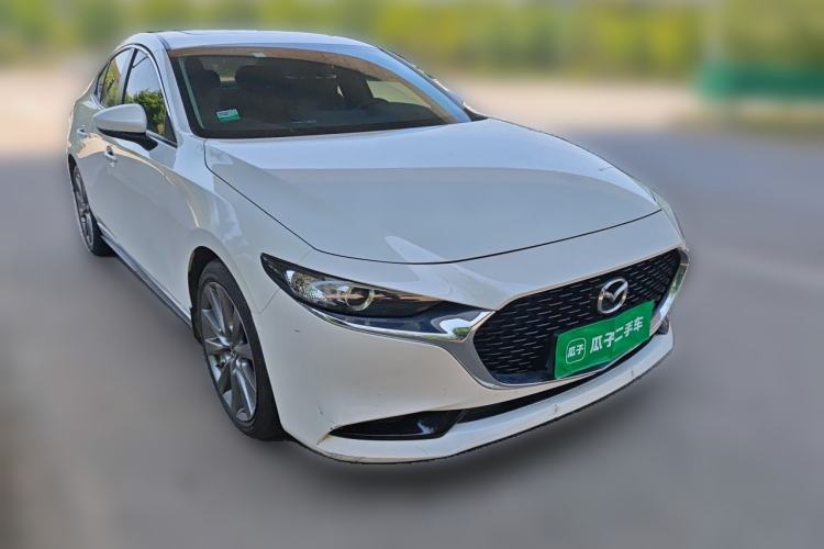 Used Mazda 3 Axela 2021 2.0L Automatic ZhiXuan Edition Front Right 45 Deg