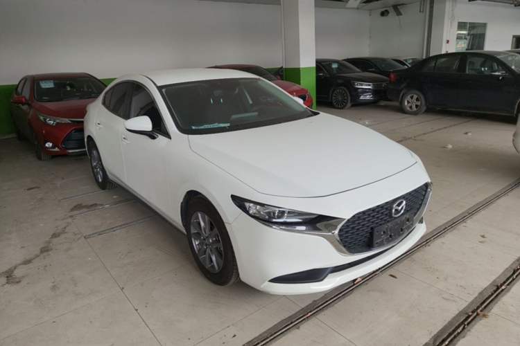 Used Mazda 3 Axela 2021 2.0L Automatic Zhiqing Edition Front Right 45 Deg