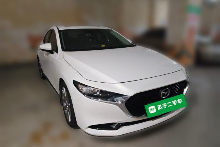 Used Mazda 3 Axela 2021 2.0L Automatic ZhiXuan Edition Front Right 45 Deg