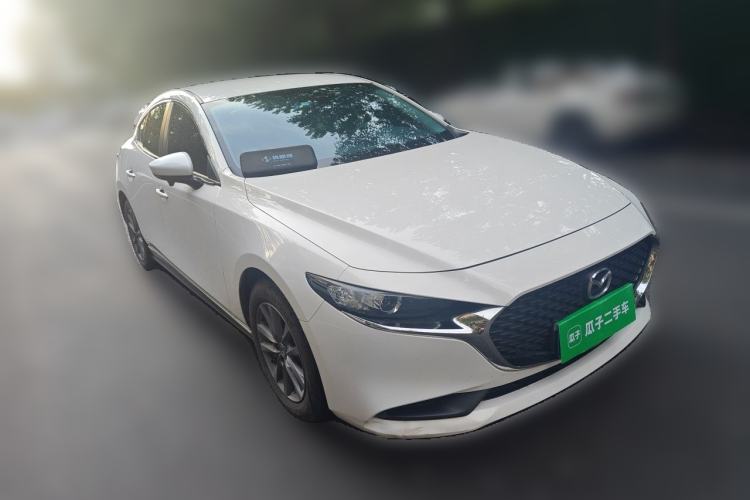 Used Mazda 3 Axela 2021 2.0L Automatic Zhiqing Edition Front Right 45 Deg