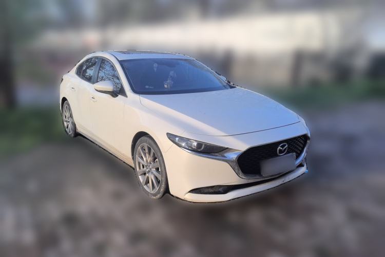 Used Mazda 3 Axela 2021 2.0L Automatic ZhiXuan Edition Front Right 45 Deg