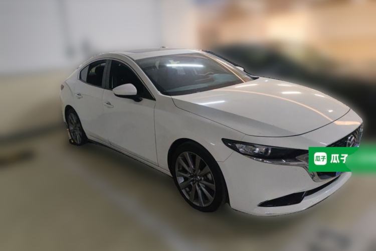 Used Mazda 3 Axela 2021 2.0L Automatic ZhiXuan Edition Front Right 45 Deg