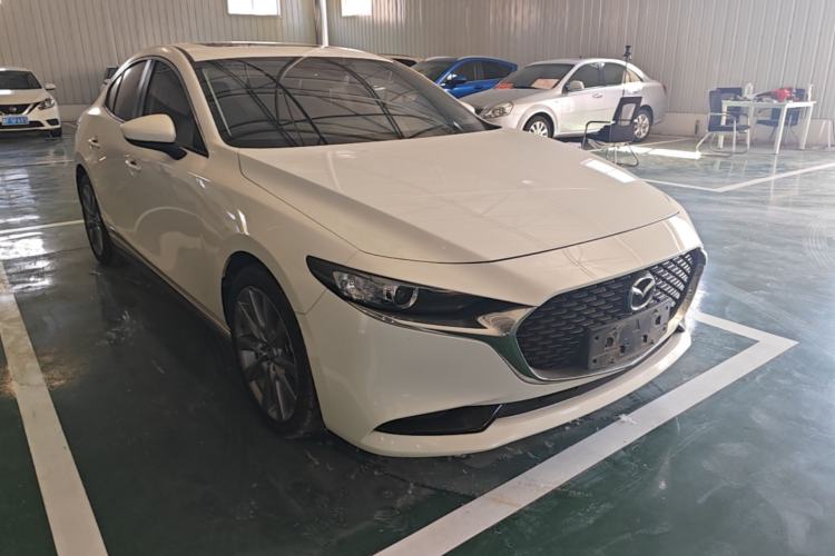 Used Mazda 3 Axela 2021 2.0L Automatic ZhiXuan Edition Front Right 45 Deg