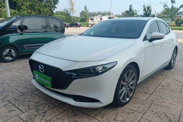Mazda 3 Axela 2021 2.0L Automatic ZhiXuan Edition d’occasion