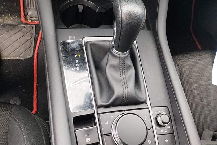 Used Mazda 3 Axela 2021 1.5L Automatic ZhiMei Edition Gear Lever