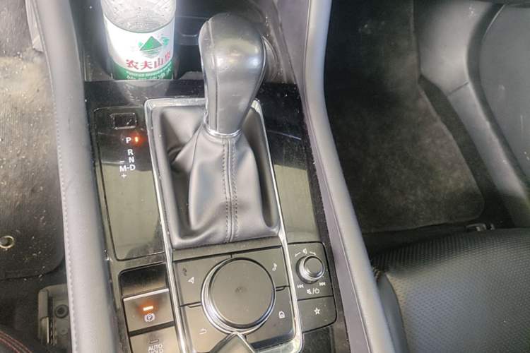 Used Mazda 3 Axela 2021 2.0L Automatic ZhiXuan Edition Gear Lever