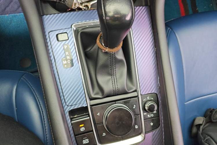 Used Mazda 3 Axela 2021 2.0L Automatic ZhiXuan Edition Gear Lever