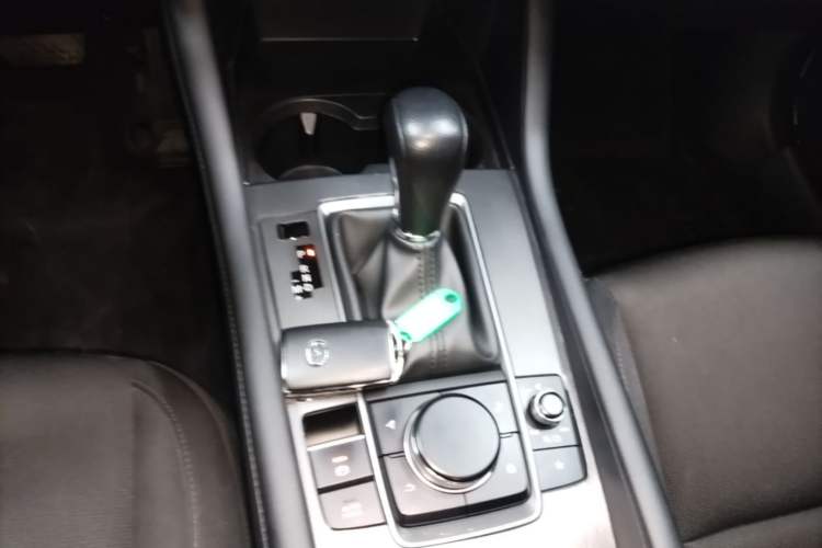 Used Mazda 3 Axela 2021 2.0L Automatic Zhiqing Edition Gear Lever