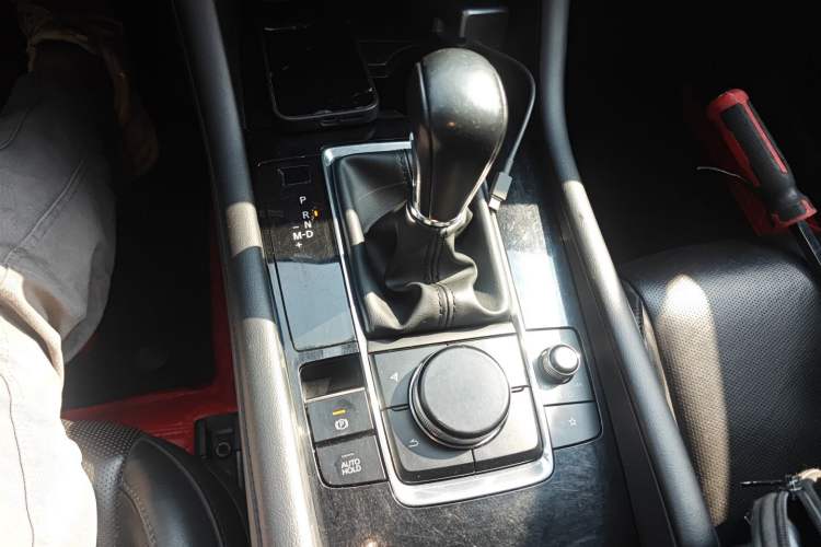 Used Mazda 3 Axela 2021 2.0L Automatic Zhiya Edition Gear Lever