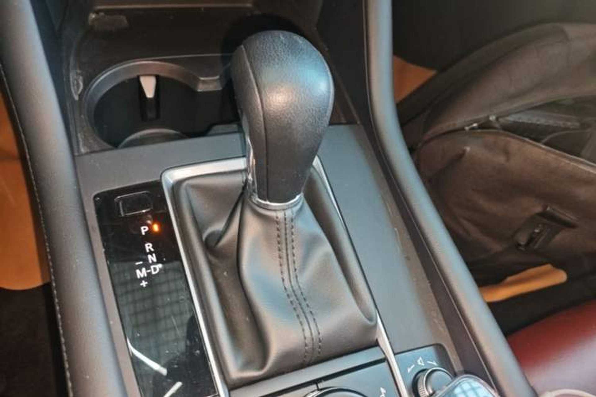 Used Mazda 3 Axela 2021 2.0L Automatic Zhiqing Edition Gear Lever