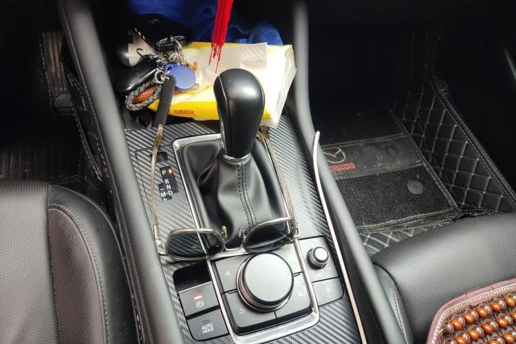 Used Mazda 3 Axela 2021 2.0L Automatic Zhiyao Edition Gear Lever