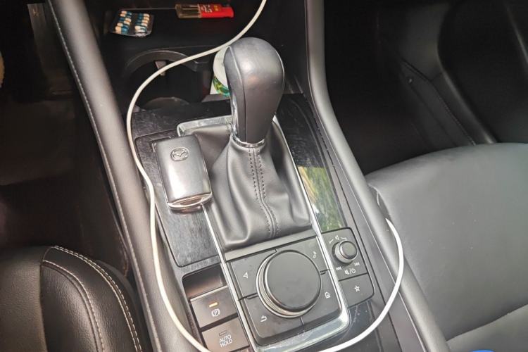 Used Mazda 3 Axela 2021 2.0L Automatic ZhiXuan Edition Gear Lever