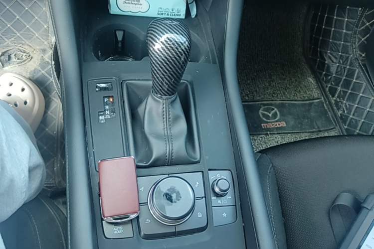 Used Mazda 3 Axela 2021 2.0L Automatic ZhiXuan Edition Gear Lever