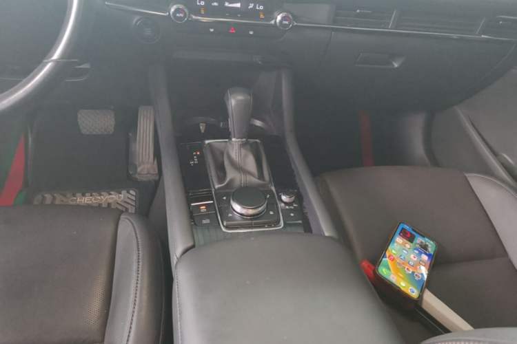 Used Mazda 3 Axela 2021 2.0L Automatic Zhiya Edition Gear Lever