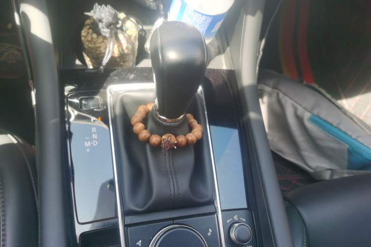 Used Mazda 3 Axela 2021 2.0L Automatic ZhiZun Edition Gear Lever