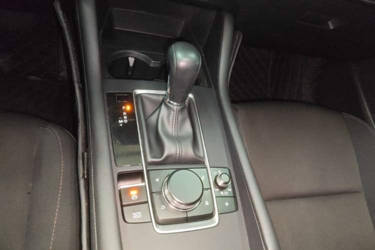 Used Mazda 3 Axela 2021 2.0L Automatic Zhiqing Edition Gear Lever
