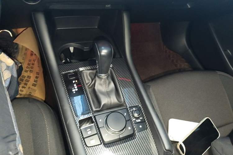 Used Mazda 3 Axela 2021 2.0L Automatic ZhiXuan Edition Gear Lever