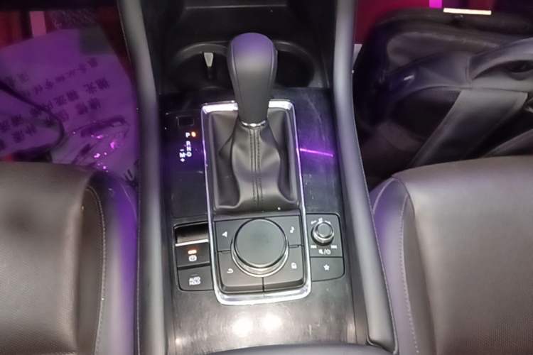 Used Mazda 3 Axela 2021 2.0L Automatic Zhiya Edition Gear Lever