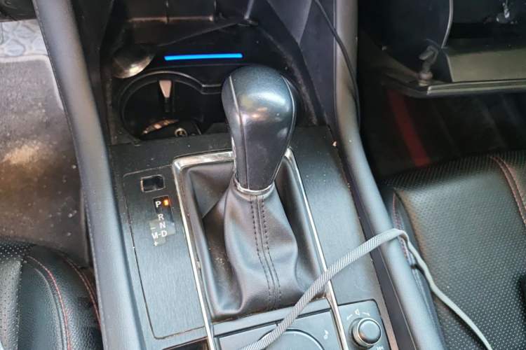 Used Mazda 3 Axela 2021 2.0L Automatic ZhiXuan Edition Gear Lever