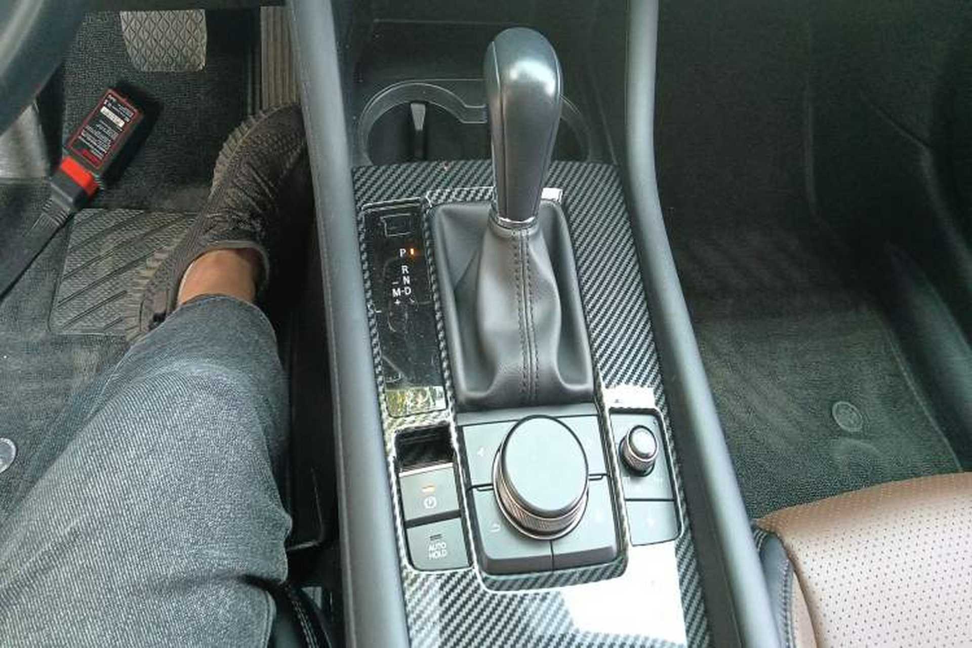 Used Mazda 3 Axela 2021 2.0L Automatic ZhiXuan Edition Gear Lever