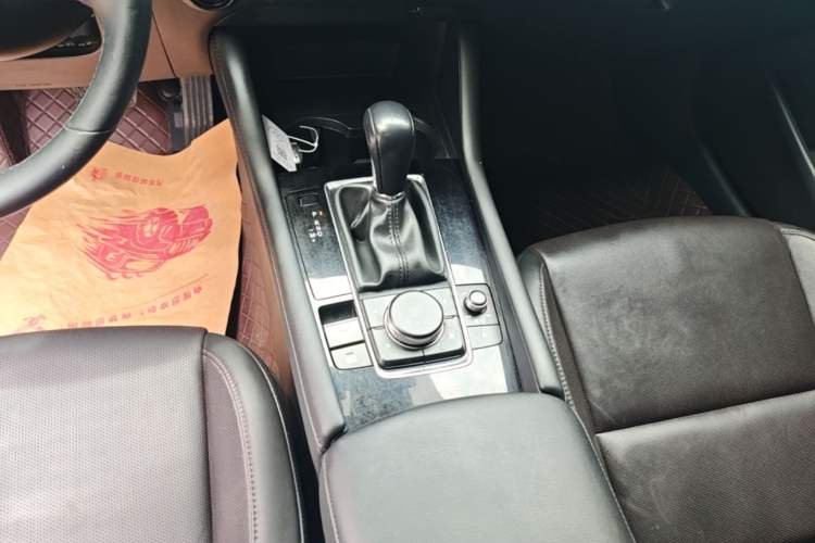 Used Mazda 3 Axela 2021 2.0L Automatic Zhiya Edition Gear Lever