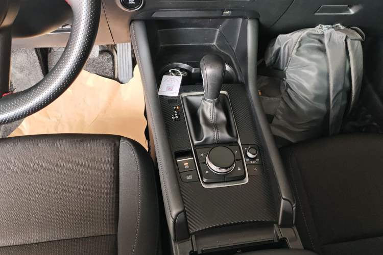 Used Mazda 3 Axela 2021 1.5L Automatic ZhiMei Edition Gear Lever