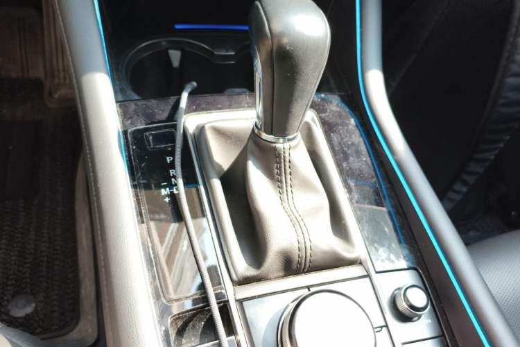 Used Mazda 3 Axela 2021 2.0L Automatic Zhi Rui Edition Gear Lever