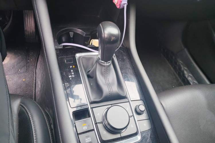 Used Mazda 3 Axela 2021 2.0L Automatic Zhiya Edition Gear Lever
