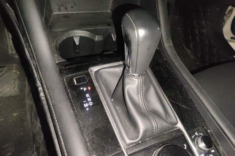 Used Mazda 3 Axela 2021 2.0L Automatic ZhiXuan Edition Gear Lever