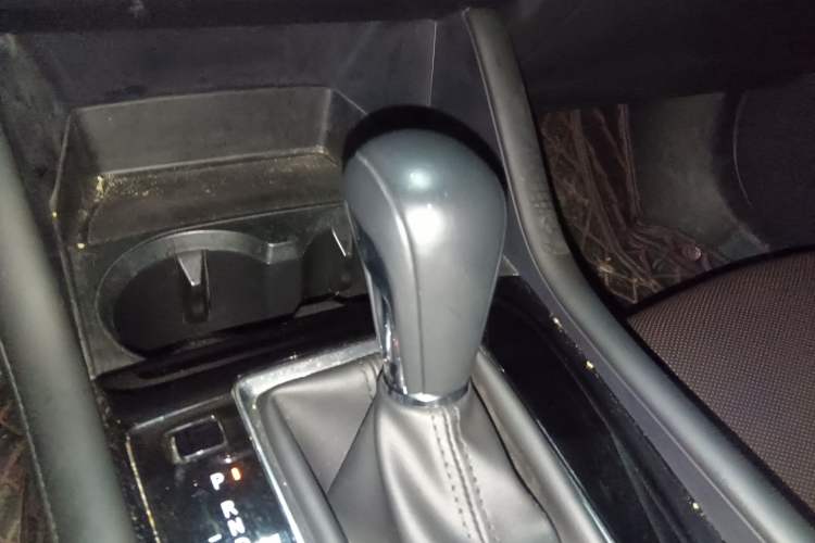 Used Mazda 3 Axela 2021 2.0L Automatic Zhiya Edition Gear Lever