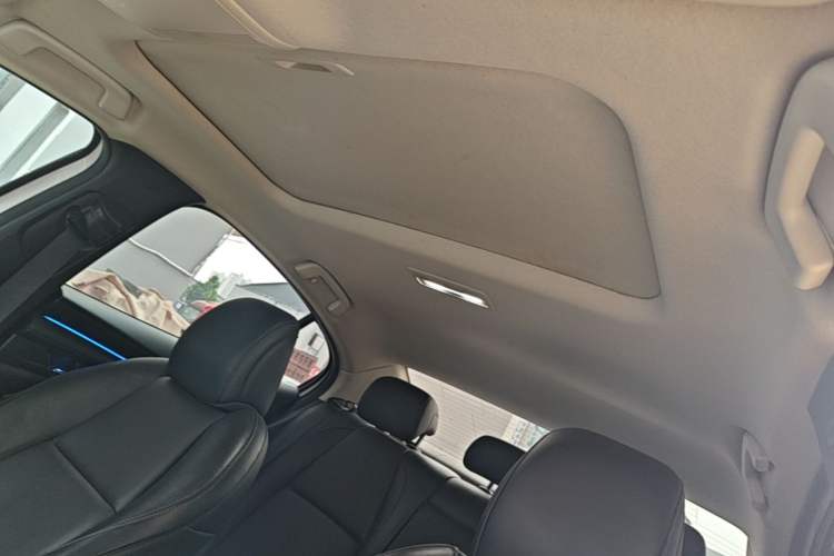 Used Mazda 3 Axela 2021 2.0L Automatic Zhiya Edition Headliner