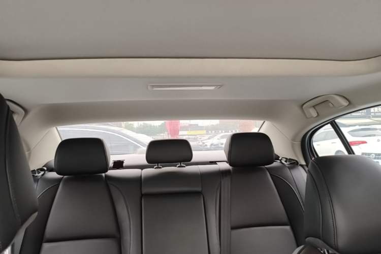 Used Mazda 3 Axela 2021 2.0L Automatic Zhiya Edition Headliner