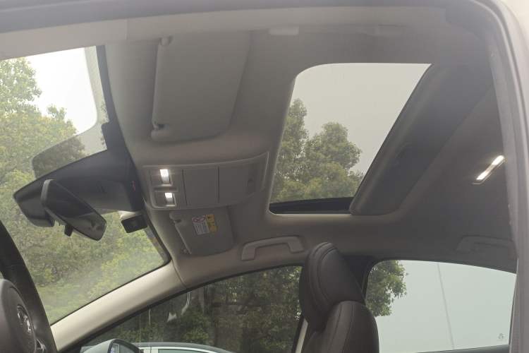 Used Mazda 3 Axela 2021 2.0L Automatic Zhiyao Edition Headliner