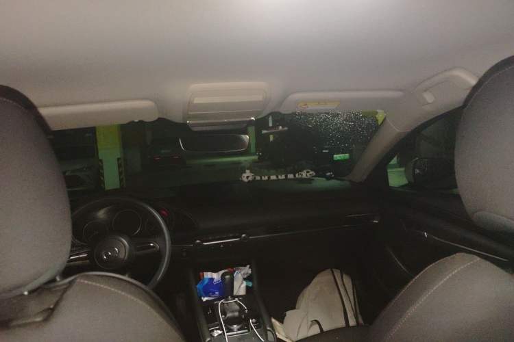 Used Mazda 3 Axela 2021 1.5L Automatic ZhiMei Edition Headliner