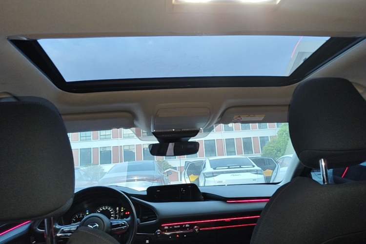Used Mazda 3 Axela 2021 2.0L Automatic ZhiXuan Edition Headliner