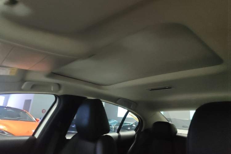 Used Mazda 3 Axela 2021 2.0L Automatic Zhiyao Edition Headliner